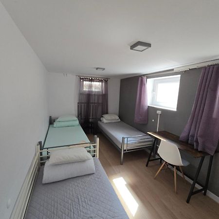Rooms4Rest Wiertnicza - Private Rooms For Tourists - Atr Consulting Sp, Z O,O, Varsovie Extérieur photo
