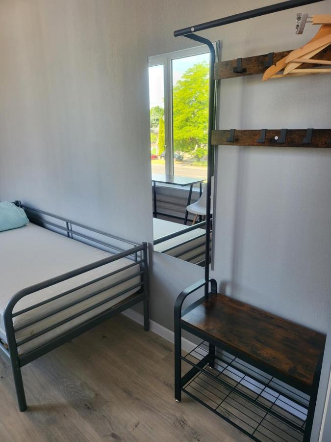 Rooms4Rest Wiertnicza - Private Rooms For Tourists - Atr Consulting Sp, Z O,O, Varsovie Extérieur photo